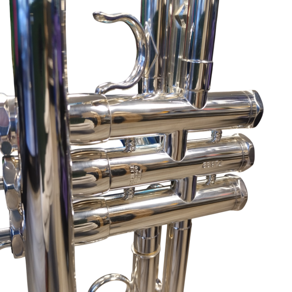 Schilke i33 Series Professional Bb Trumpet - Silver Plated - Image 5